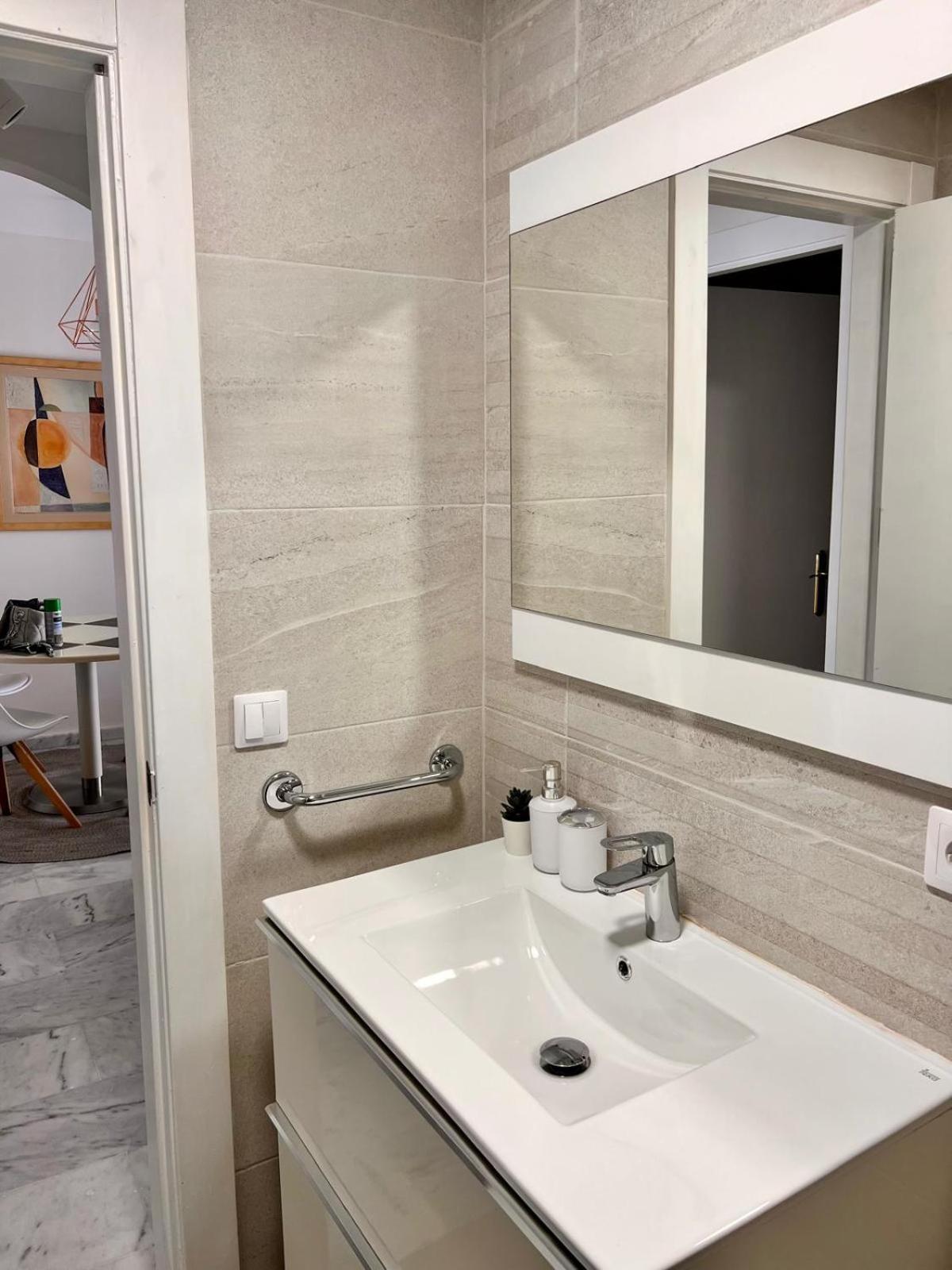 Apartment Sea Breeze - Apartamento Brisas Del Mar Беналмадена Екстериор снимка